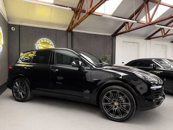 Used Porsche Cayenne 2017 for sale - 78533935: Photo