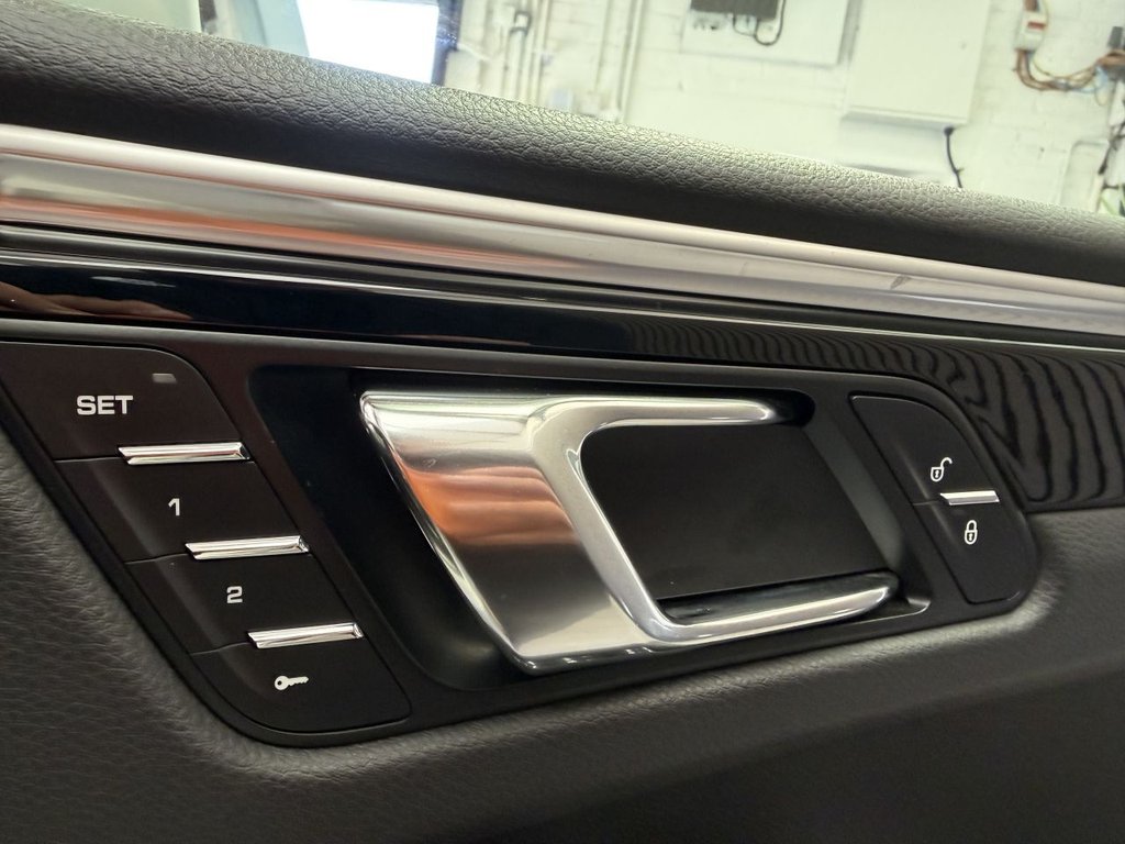 Used Porsche Macan 2016 for sale - 77821118: Photo 18