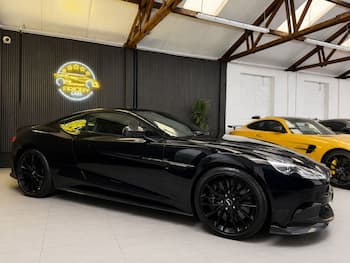 Used Aston Martin Vanquish 2018 for sale - 79667246: Photo