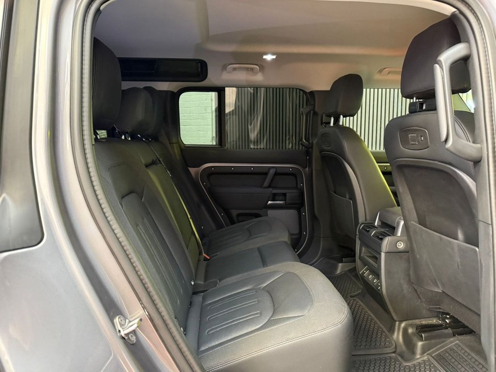 Used Land Rover Defender 2021 for sale - 77208328: Photo 11
