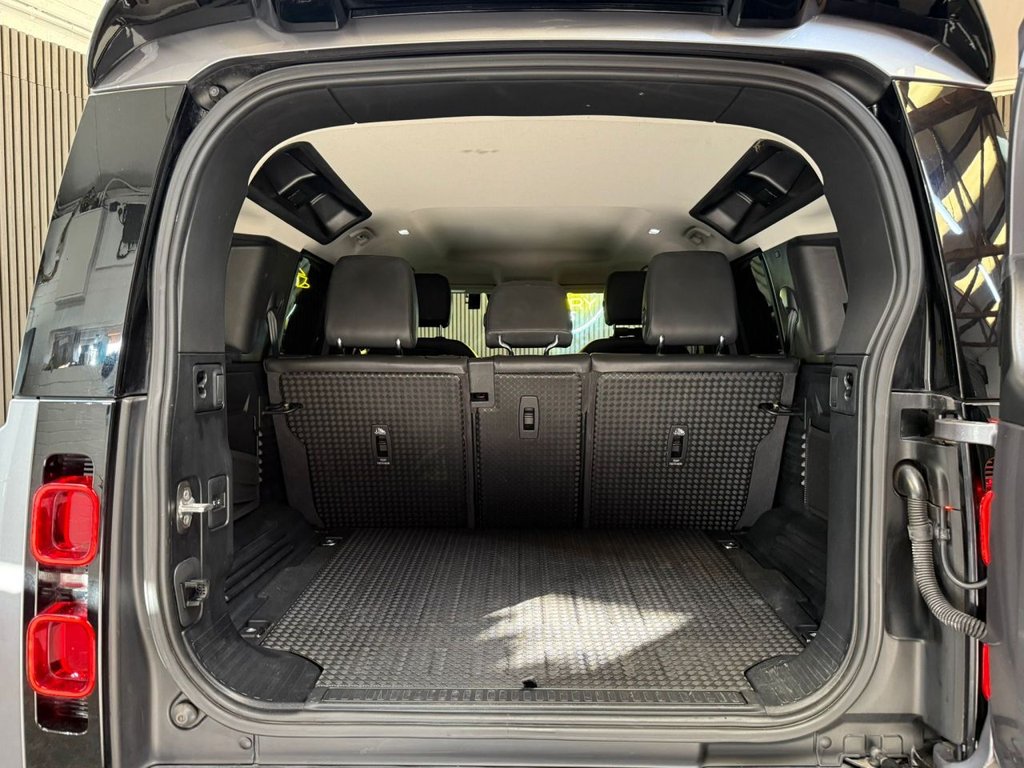 Used Land Rover Defender 2021 for sale - 77208328: Photo 13