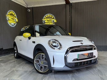 Used MINI Hatch 2023 for sale - 77572148: Photo