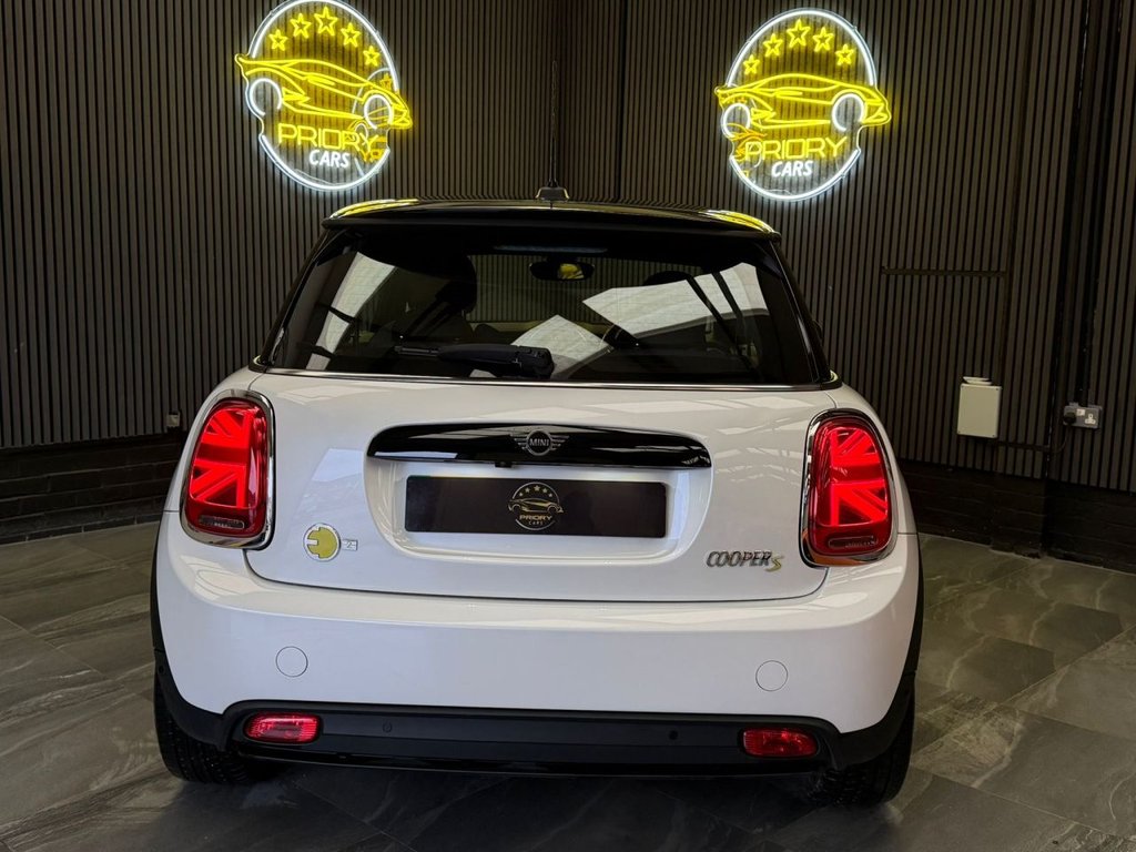 Used MINI Hatch 2023 for sale - 77572148: Photo 5