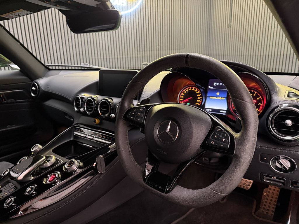 Used Mercedes-Benz AMG GT 2017 for sale - 78017601: Photo 8