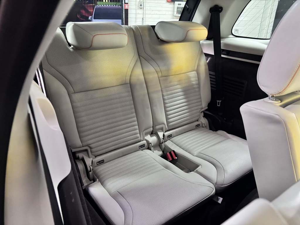 Used Land Rover Discovery 2017 for sale - 77368904: Photo 12