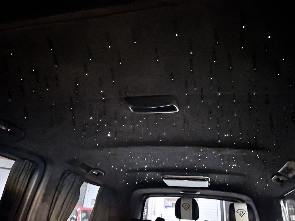 Used Mercedes-Benz V-Class 2018 for sale - 77226865: Photo 16