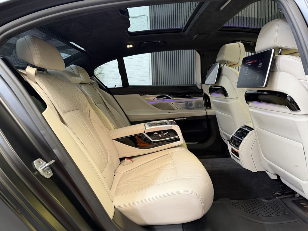 Used BMW 7 Series 2017 for sale - 77547362: Photo 12