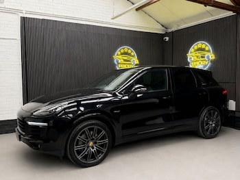 Used Porsche Cayenne 2017 for sale - 78544309: Photo