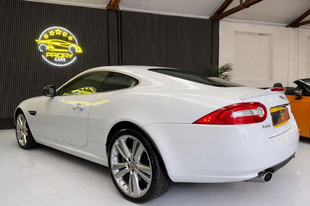 Used Jaguar XK 2012 for sale - 77608816: Photo 6