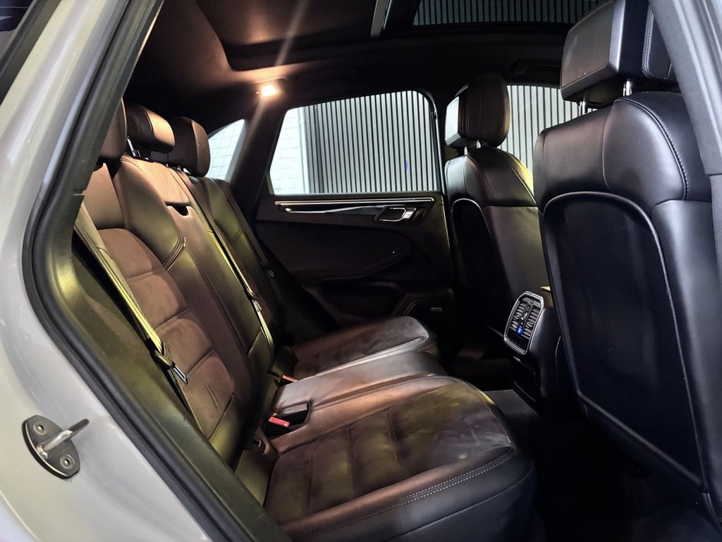 Used Porsche Macan 2016 for sale - 77250637: Photo 11