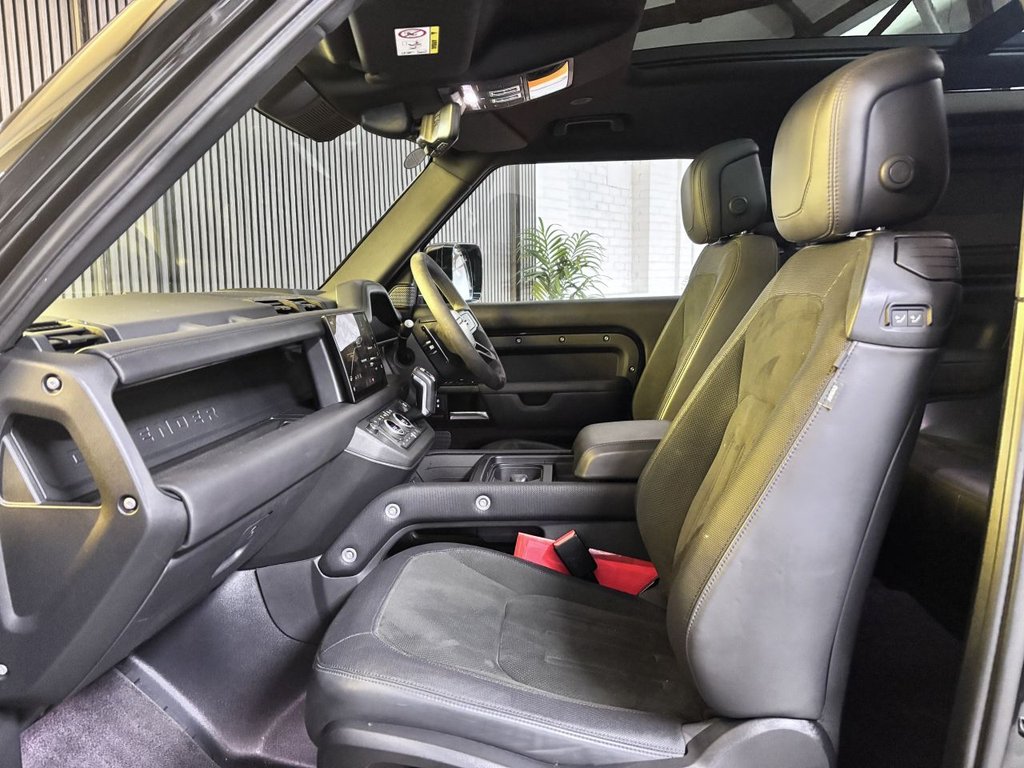 Used Land Rover Defender 2022 for sale - 77226960: Photo 10