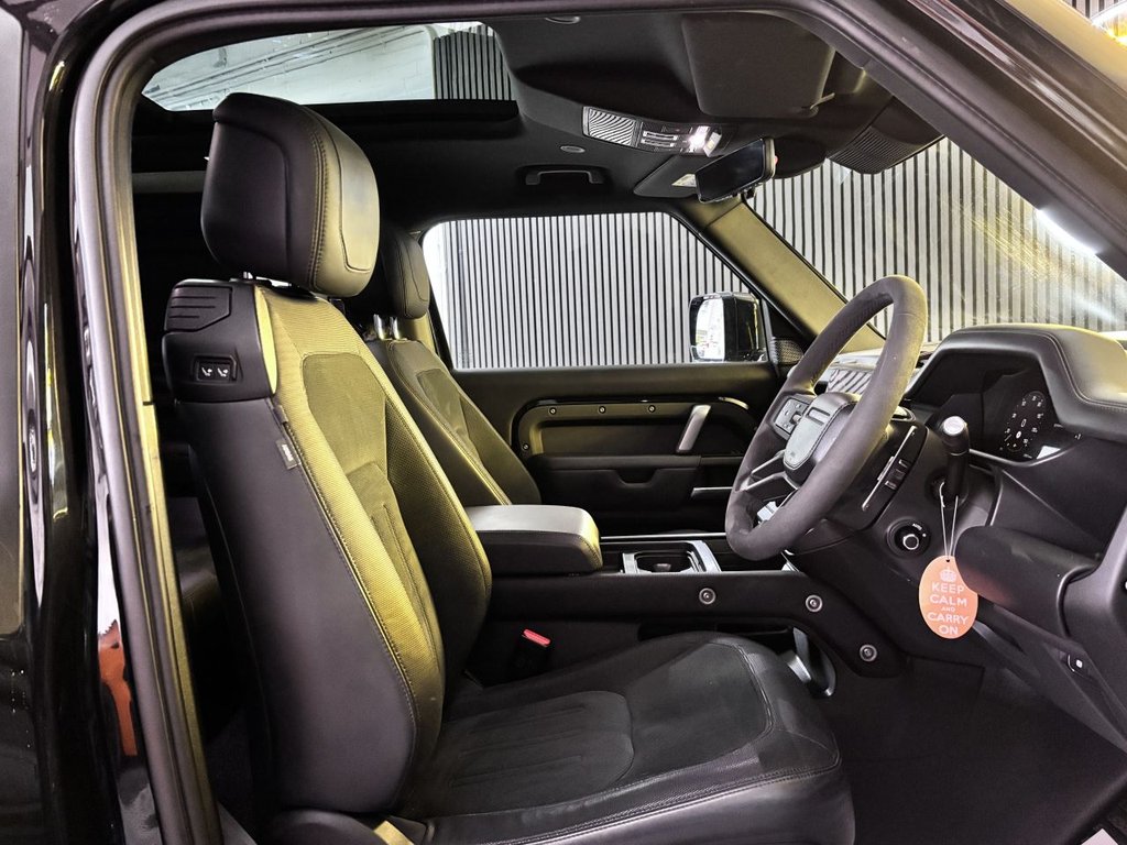 Used Land Rover Defender 2022 for sale - 77226960: Photo 9