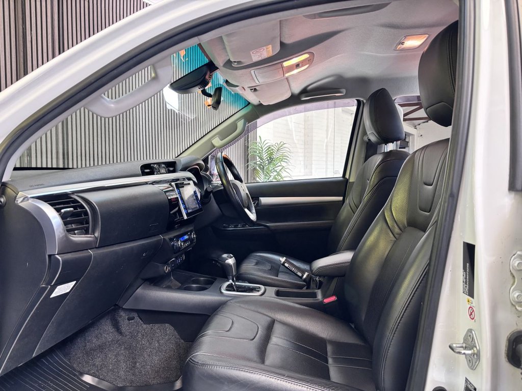 Used Toyota Hilux 2017 for sale - 77226781: Photo 10