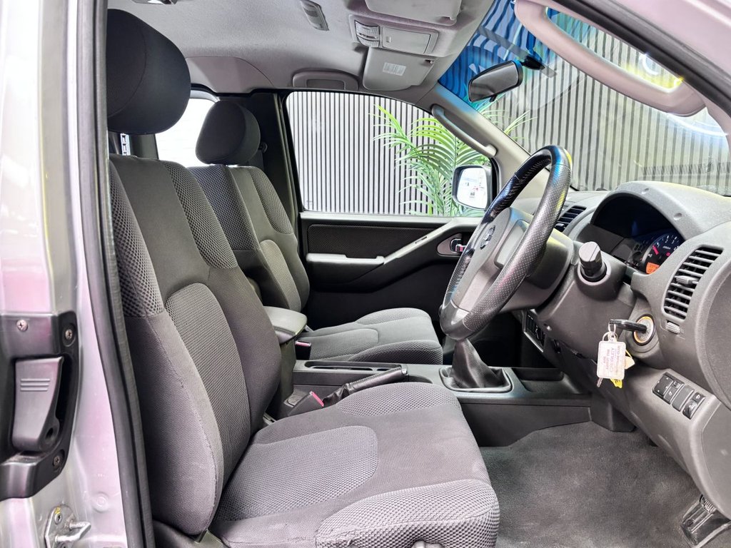 Used Nissan Navara 2009 for sale - 77208349: Photo 9