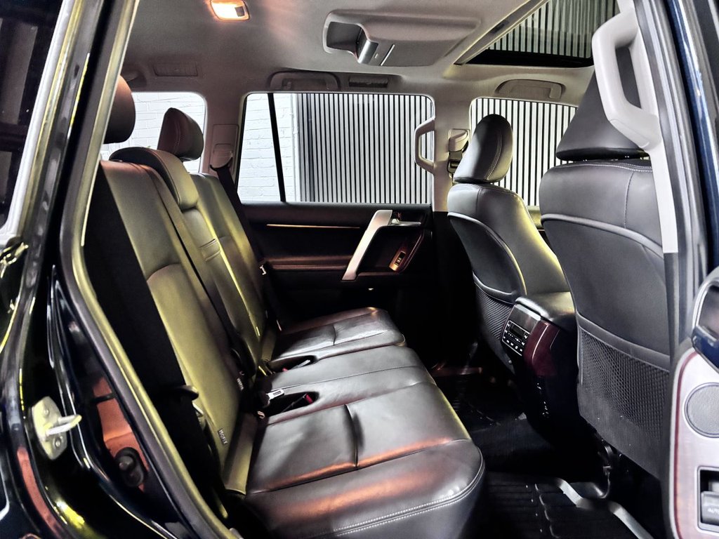 Used Toyota Land Cruiser 2018 for sale - 77302201: Photo 12