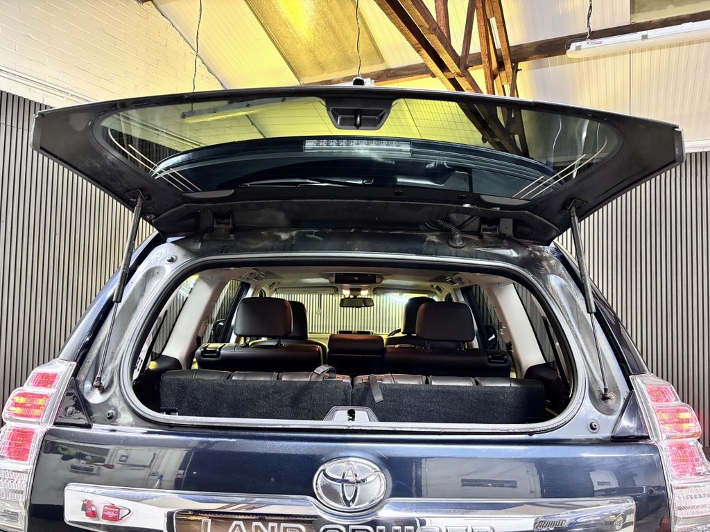 Used Toyota Land Cruiser 2018 for sale - 77302201: Photo 8