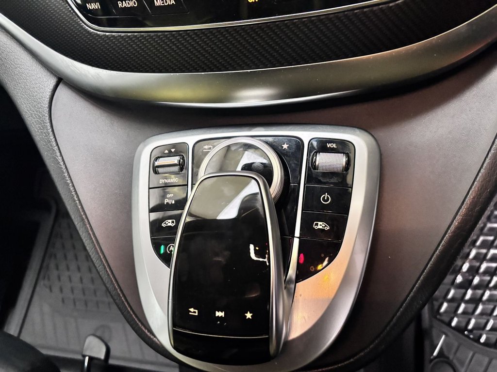 Used Mercedes-Benz V-Class 2020 for sale - 77250401: Photo 15