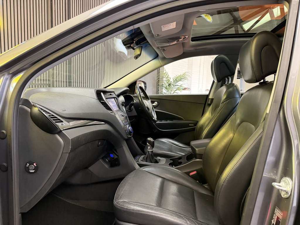 Used Hyundai Santa Fe 2014 for sale - 77748156: Photo 10