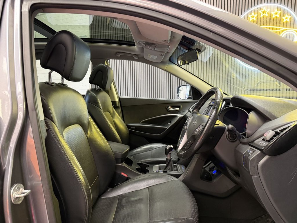 Used Hyundai Santa Fe 2014 for sale - 77748156: Photo 9