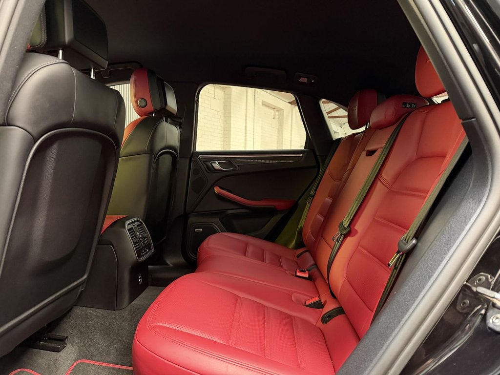 Used Porsche Macan 2020 for sale - 77583795: Photo 12