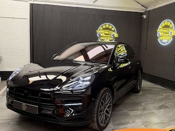 Used Porsche Macan 2020 for sale - 77583795: Photo