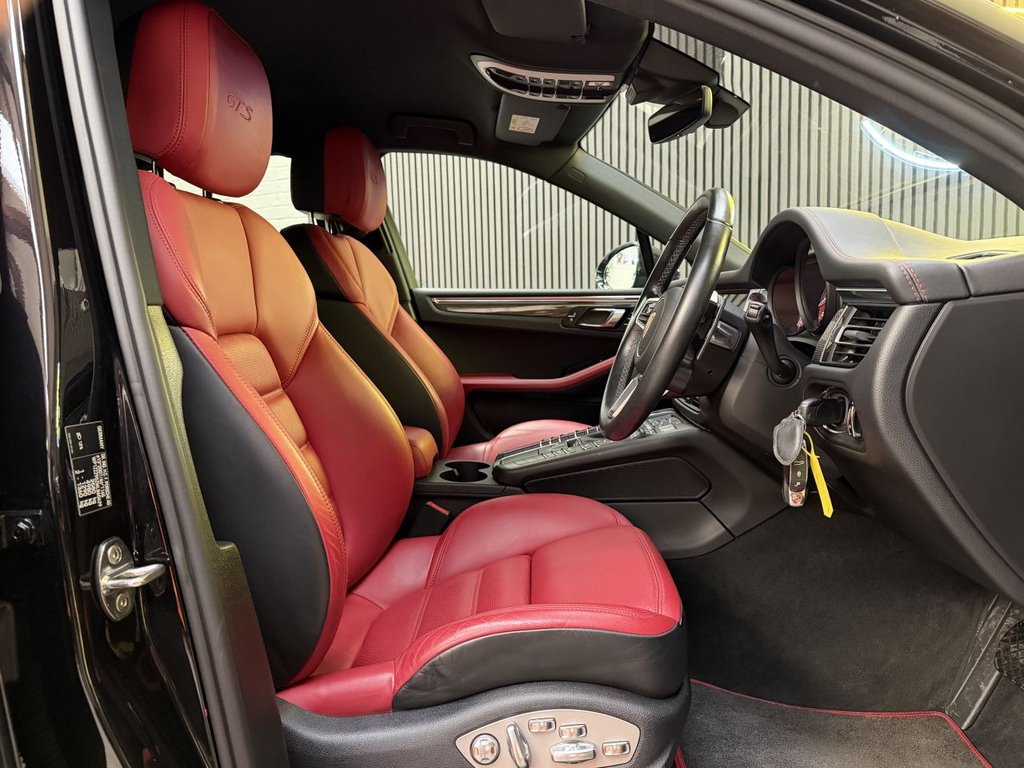 Used Porsche Macan 2020 for sale - 77583795: Photo 9