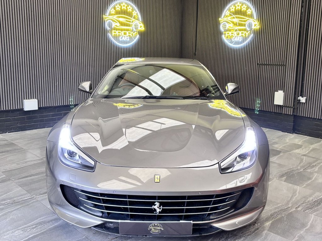 Used Ferrari GTC4Lusso 2017 for sale - 77208358: Photo 4