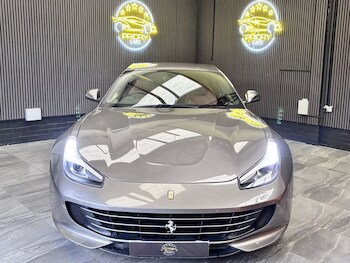 Used Ferrari GTC4Lusso 2017 for sale - 77208358: Photo