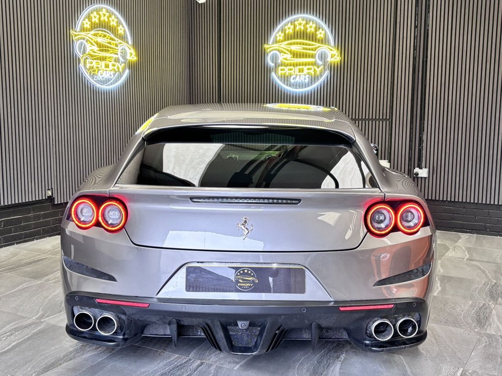 Used Ferrari GTC4Lusso 2017 for sale - 77208358: Photo 5