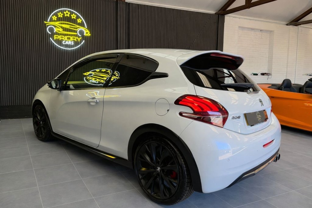 Used Peugeot 208 2015 for sale - 77734699: Photo 6