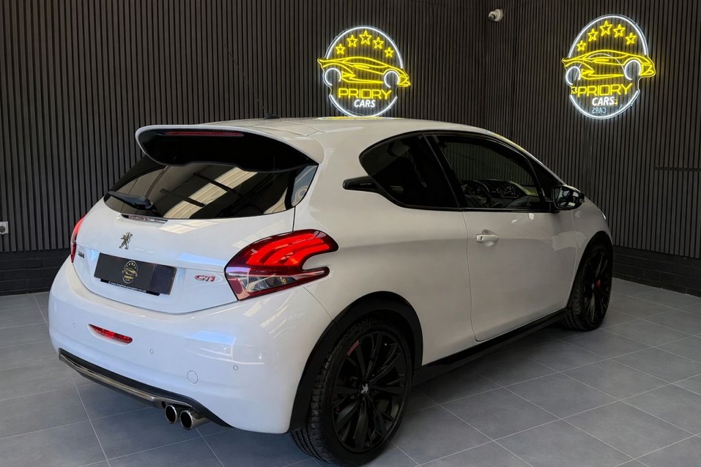 Used Peugeot 208 2015 for sale - 77734699: Photo 7