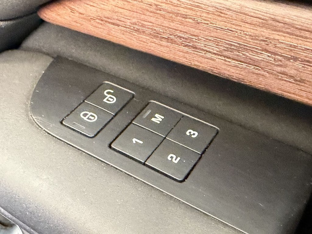 Used Land Rover Discovery 2020 for sale - 77655558: Photo 14