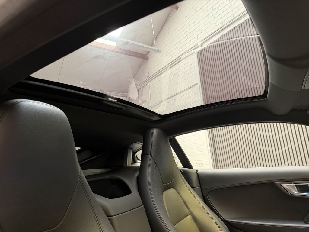 Used Jaguar F-Type 2016 for sale - 78030718: Photo 12