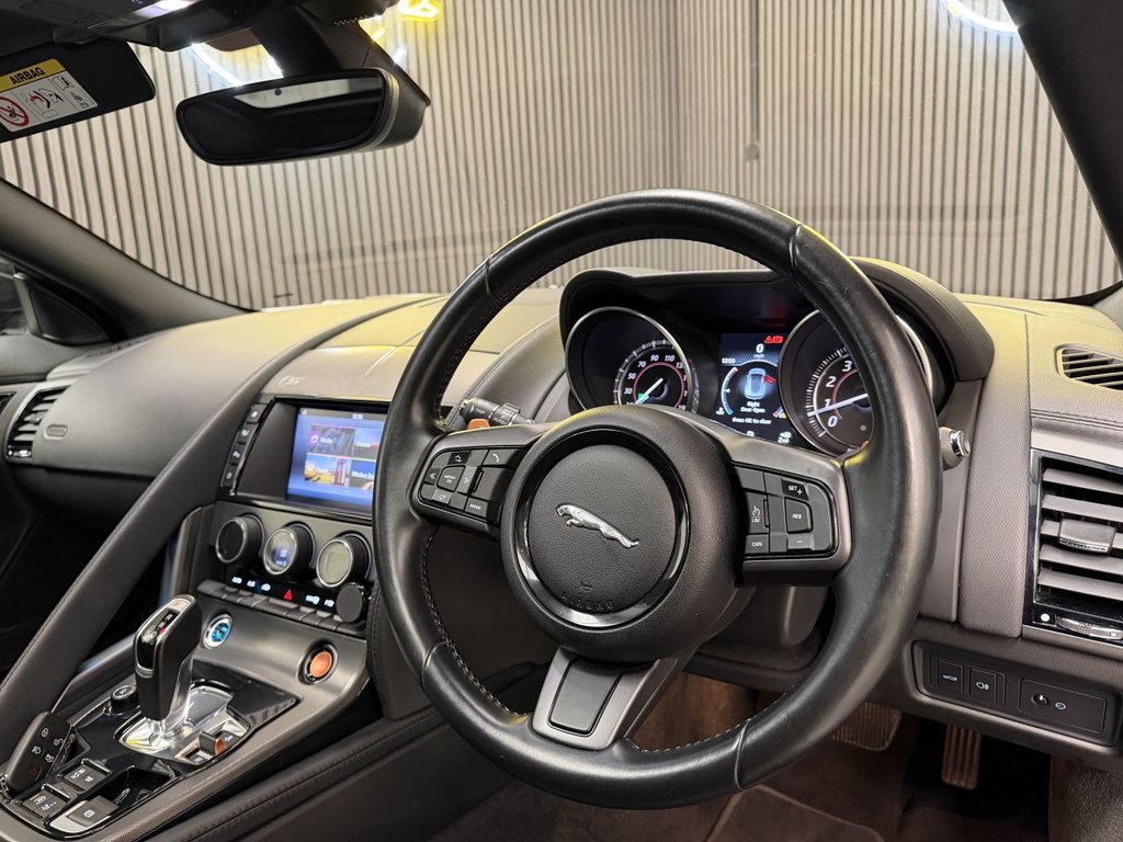 Used Jaguar F-Type 2016 for sale - 78030718: Photo 9