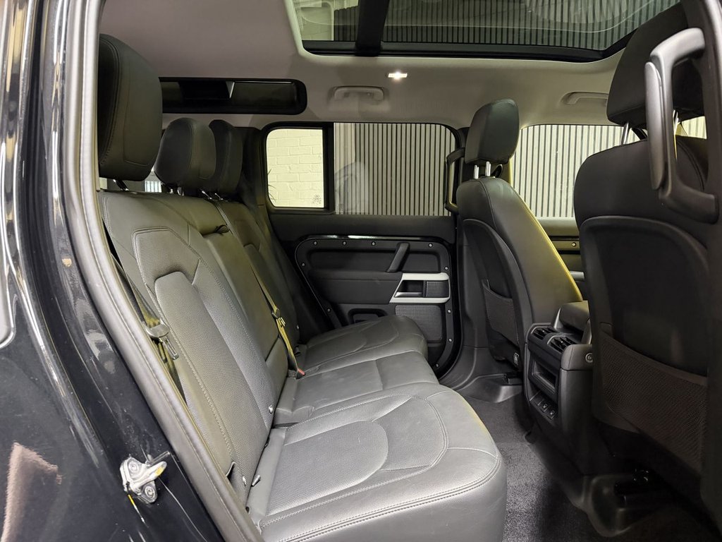 Used Land Rover Defender 2022 for sale - 78212920: Photo 11