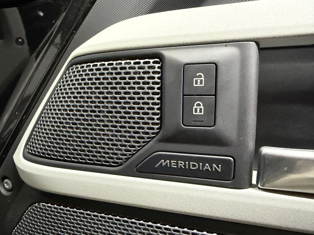 Used Land Rover Defender 2022 for sale - 78212920: Photo 14