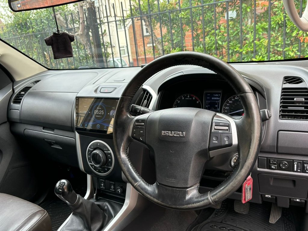 Used Isuzu D-Max 2013 for sale - 77208375: Photo 8