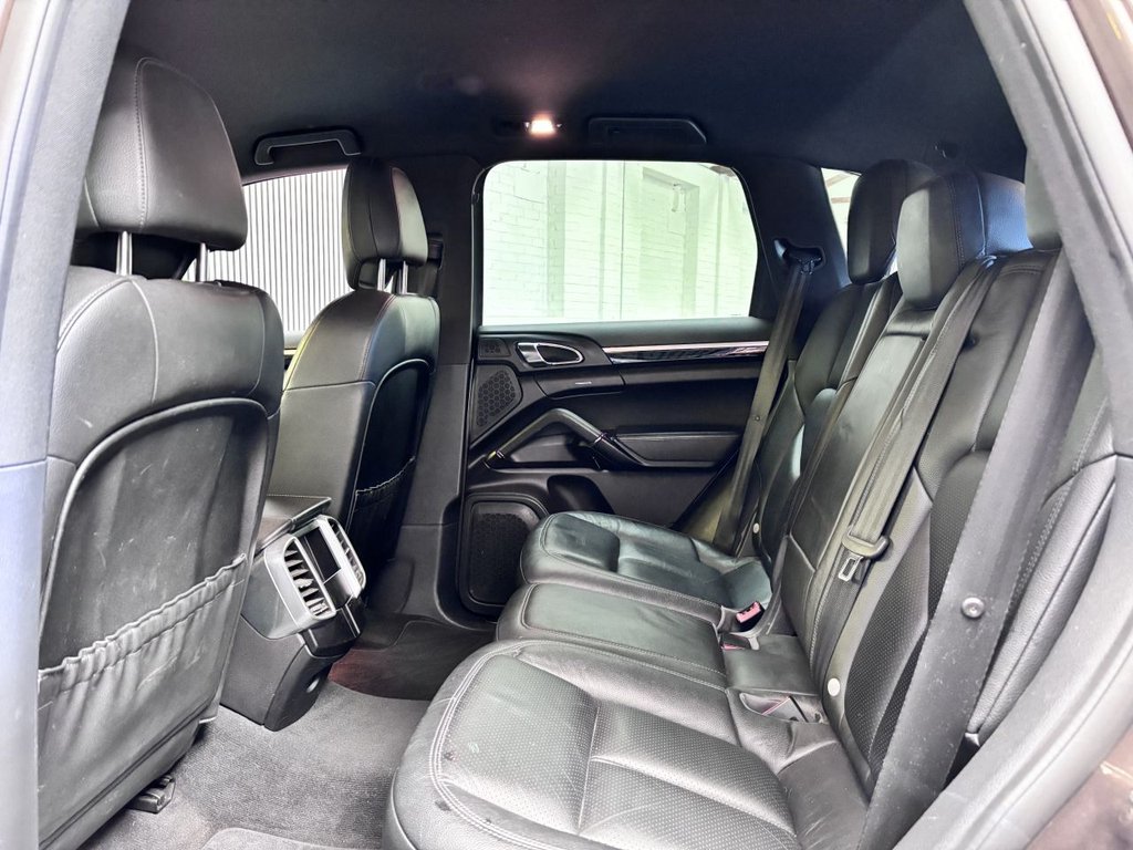 Used Porsche Cayenne 2015 for sale - 77748436: Photo 12
