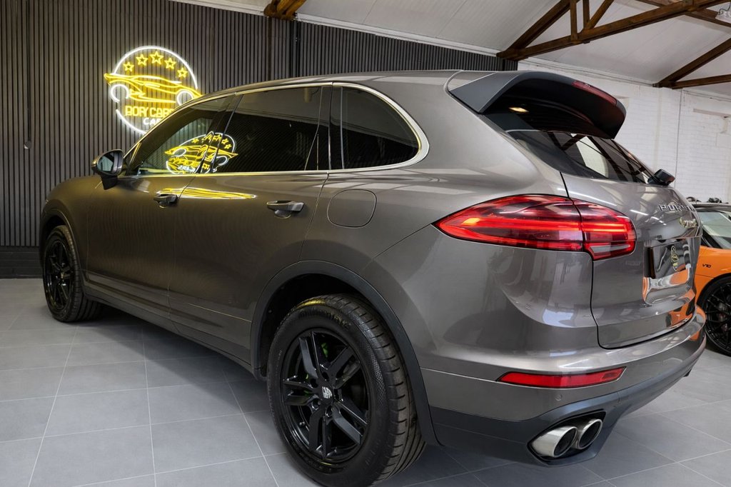 Used Porsche Cayenne 2015 for sale - 77748436: Photo 7