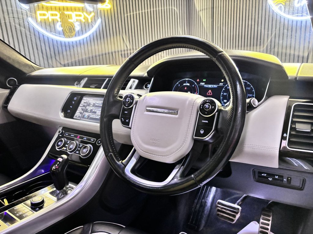 Used Land Rover Range Rover Sport 2015 for sale - 77227667: Photo 8