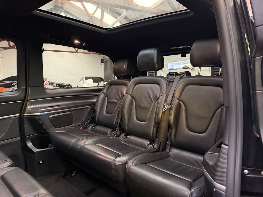 Used Mercedes-Benz V-Class 2018 for sale - 77667707: Photo 11