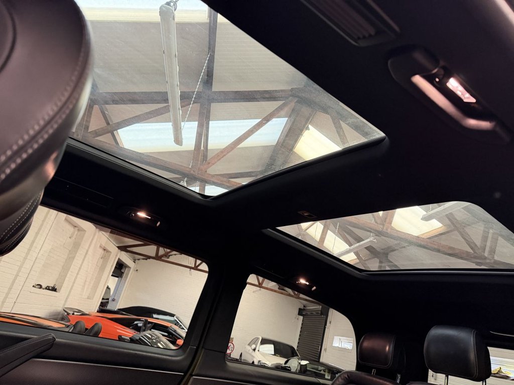 Used Mercedes-Benz V-Class 2018 for sale - 77667707: Photo 13