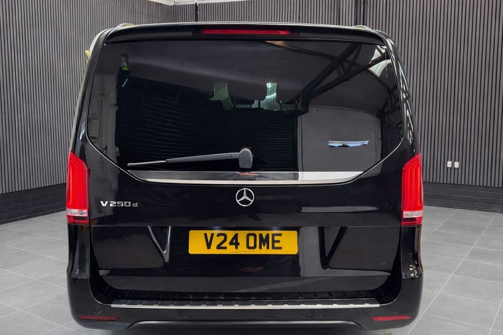 Used Mercedes-Benz V-Class 2018 for sale - 77667707: Photo 5