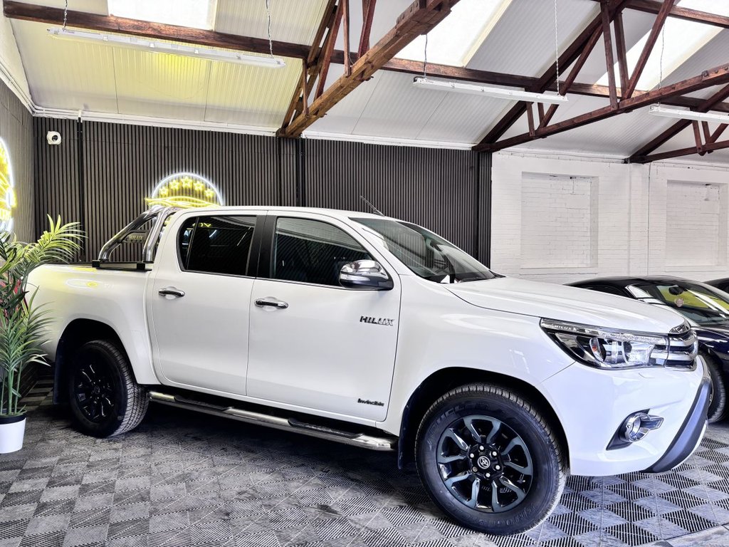 Used Toyota Hilux 2016 for sale - 77208438: Photo 2