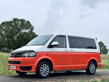 Used Volkswagen Caravelle 2015 for sale - 77208393: Photo