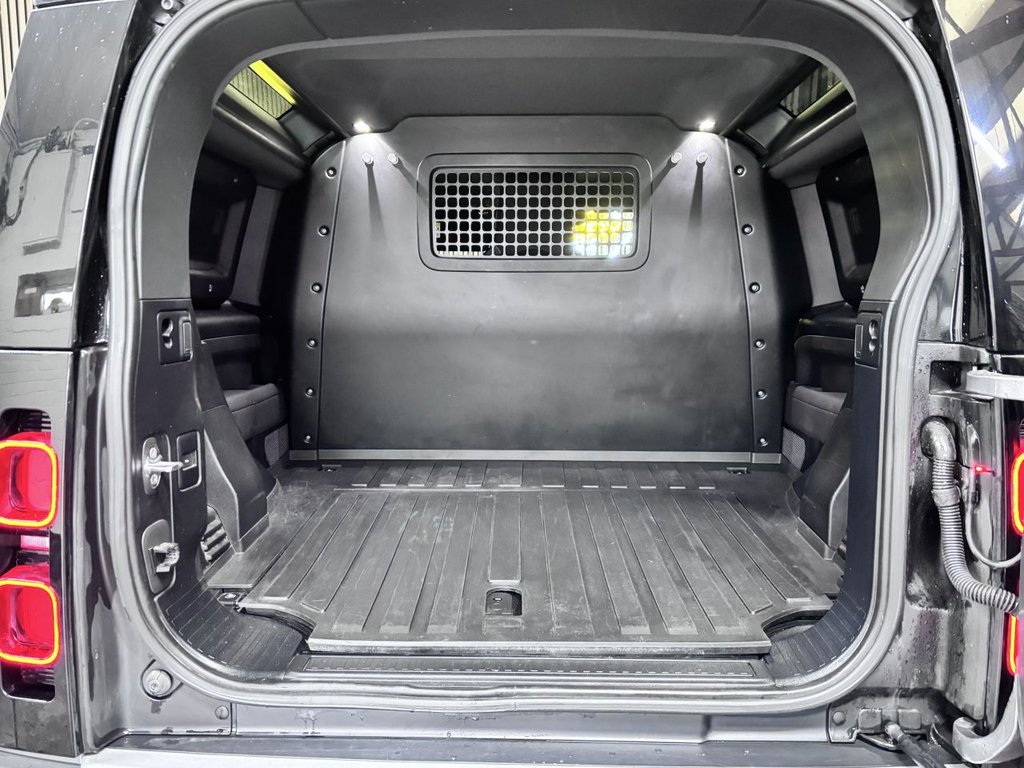 Used Land Rover Defender 2021 for sale - 77208460: Photo 12