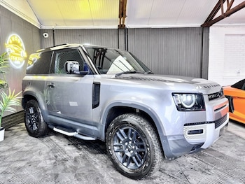 Used Land Rover Defender 2021 for sale - 77208460: Photo