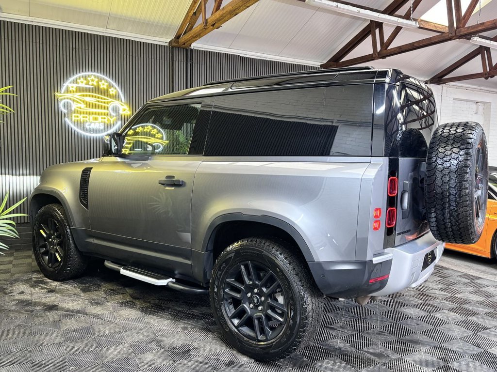 Used Land Rover Defender 2021 for sale - 77208460: Photo 7