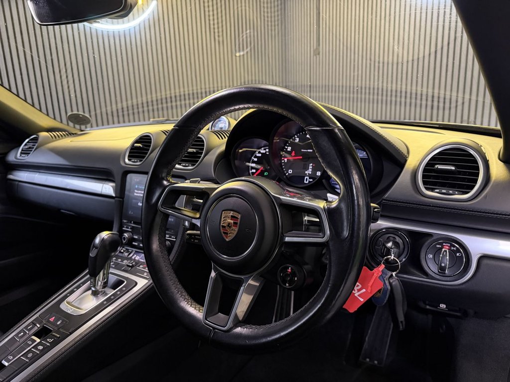 Used Porsche Boxster 2018 for sale - 78102835: Photo 11