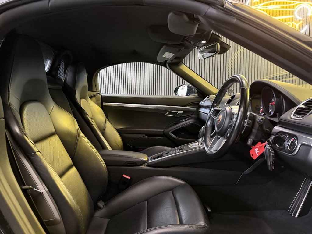 Used Porsche Boxster 2018 for sale - 78102835: Photo 12